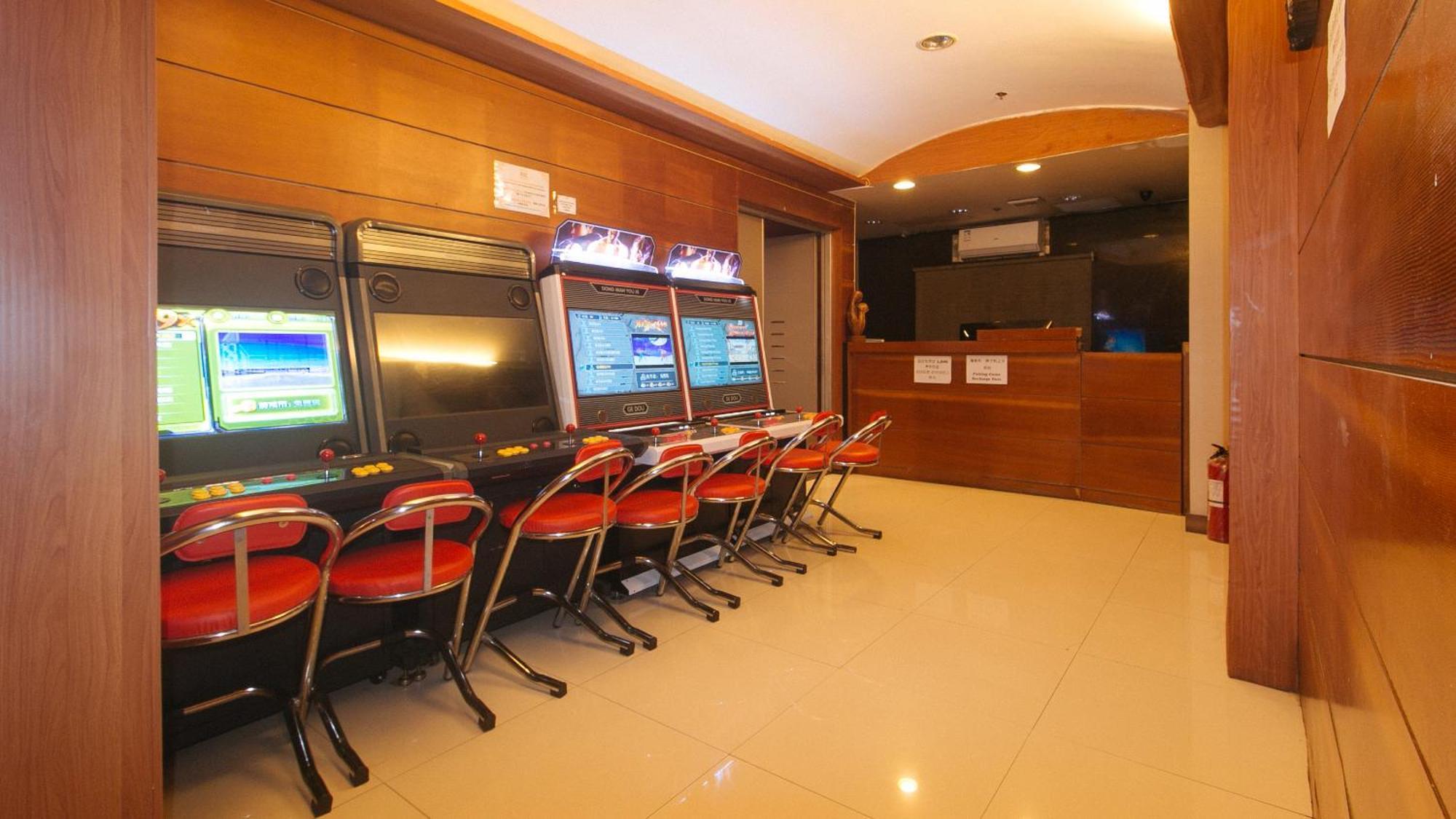 Reddoorz Premium At Jjimjbang Hotel Spa Manila Exterior foto